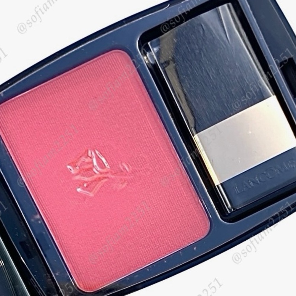 ♥️NEW!♥️Lancôme Daring Garance Blush
Subtil Oil Free Powder Blush BRAND NEW!